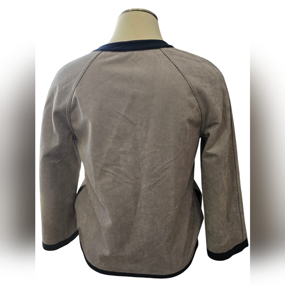 Charan Reversible Jacket - Picture 5 of 9